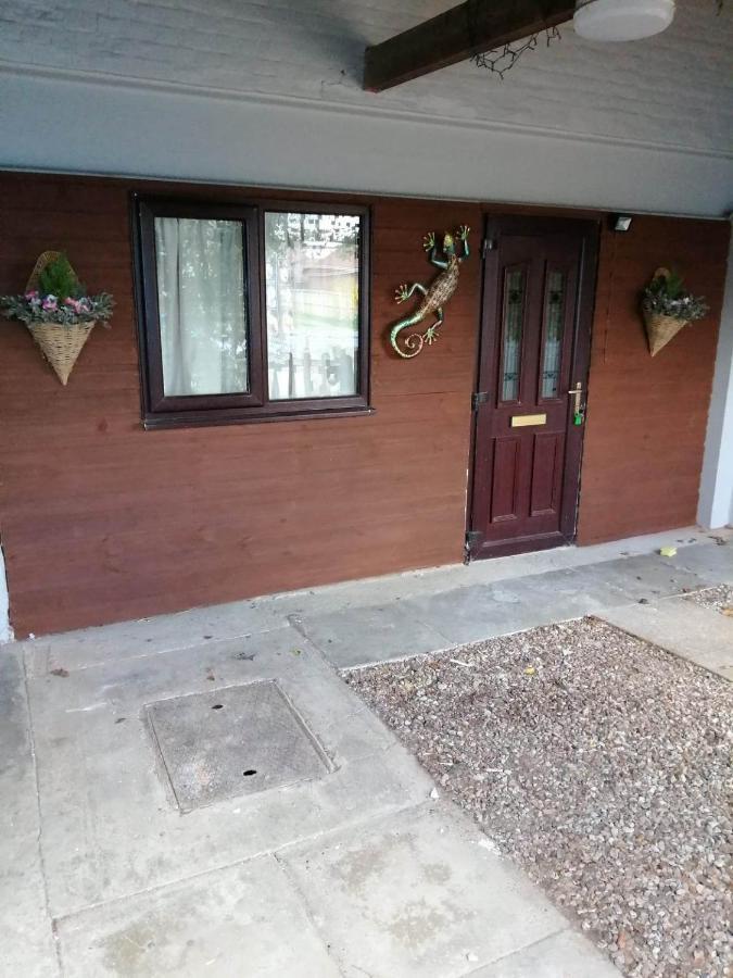 The Old Cart Shed Bed & Breakfast Lenwade ภายนอก รูปภาพ